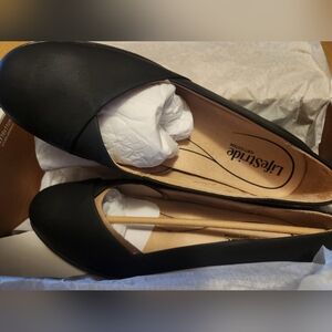 Lifestride black flats